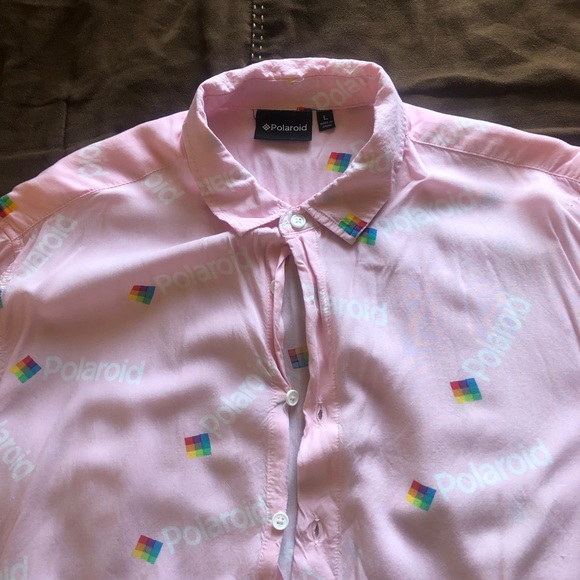 Polaroid short sleeve button up - Picture 2 of 3